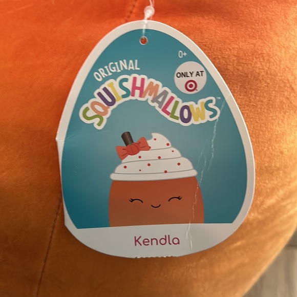Squishmallow Kendla (large) pumpkin spiced latte - Picture 2 of 2